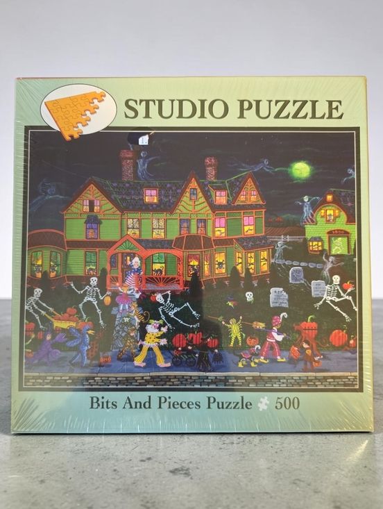Other - Studio Puzzle 500-Piece Halloween House Puzzle - Green